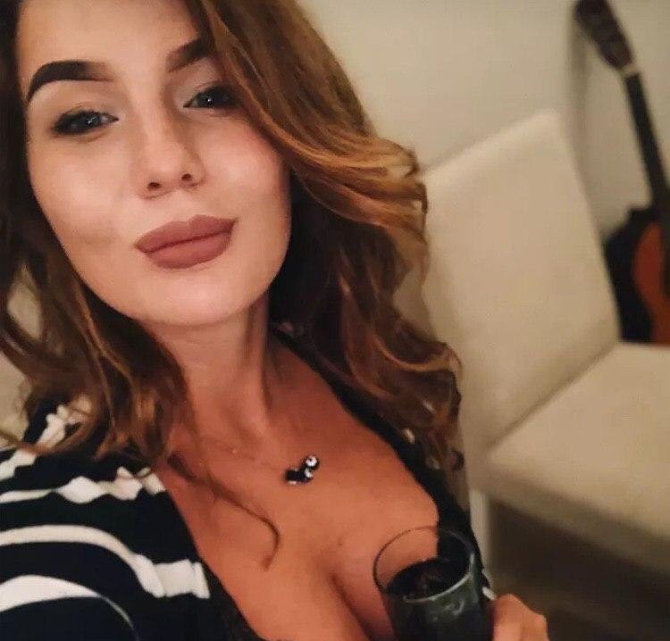 Стася привлекальеная девушка из Ясиноватой цена от 3500 руб