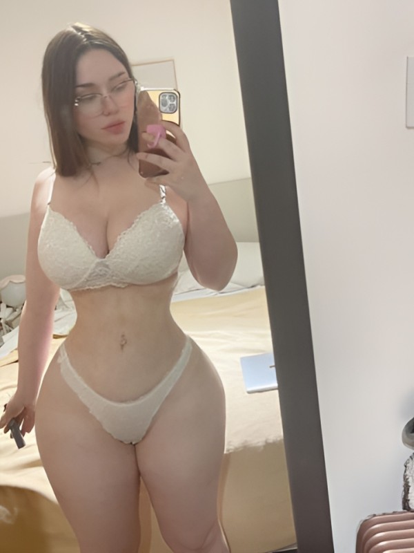 Стефания привлекательная девушка из Ясиноватой цена от 1500 руб