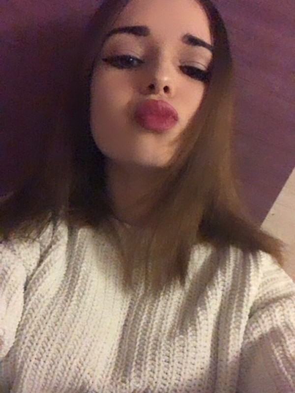 Оксанка привлекательная девушка из Ясиноватой цена от 3000 руб