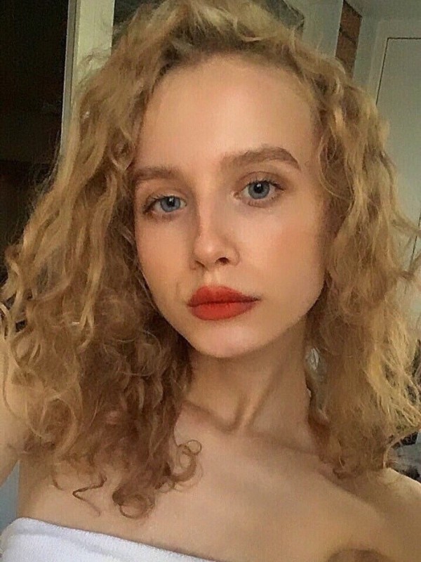 Ника привлекательная девушка из Ясиноватой цена от 3000 руб