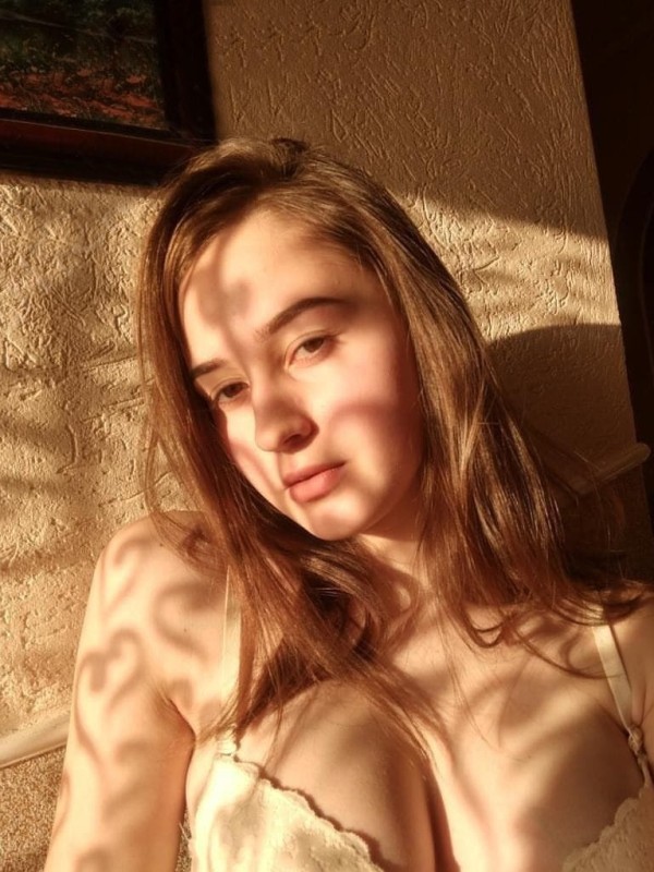 Анна привлекательная девушка из Ясиноватой цена от 3000 руб