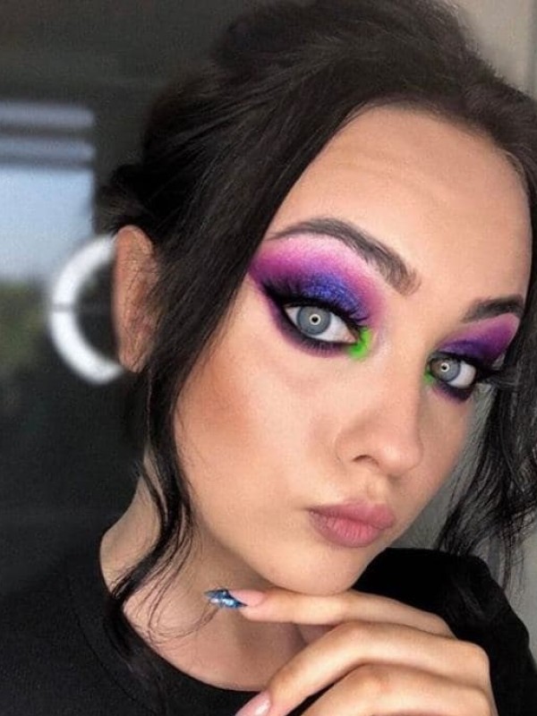 🎥 Сью привлекательная девушка из Ясиноватой цена от 5000 руб