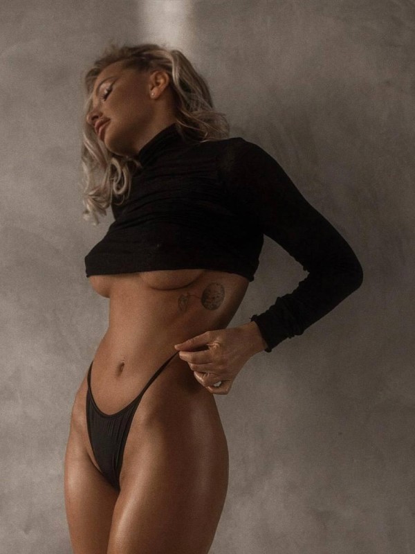 Тамара привлекательная девушка из Ясиноватой цена от 6000 руб