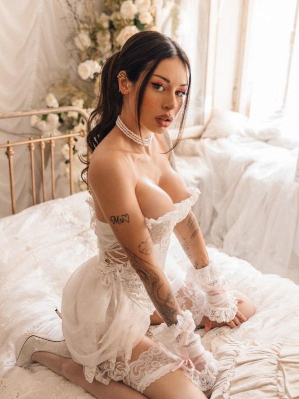 Славка привлекательная девушка из Ясиноватой цена от 7000 руб